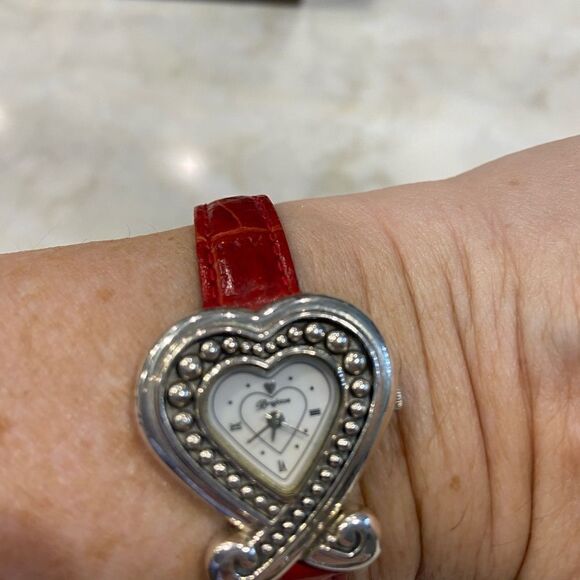 Red heart Brighton watch  - Picture 3 of 9